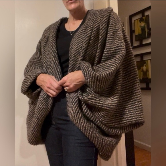 EUC Tapestries Ireland by Helena Ruth Vintage 80’s Wool Sweater - Picture 6 of 6